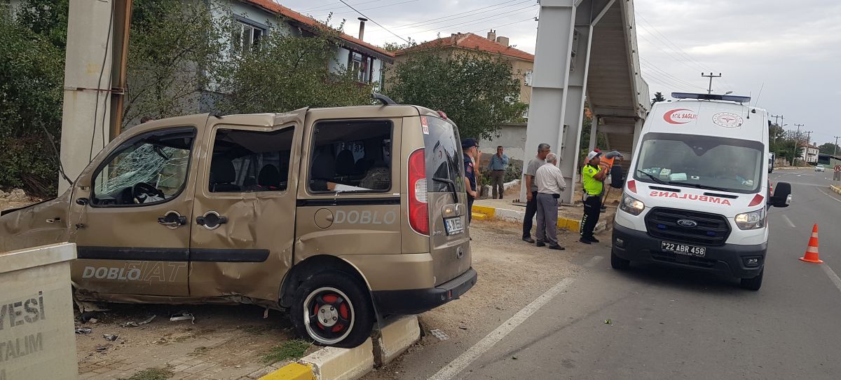 Paşayiğit'teki kazada 2 kişi yaralandı